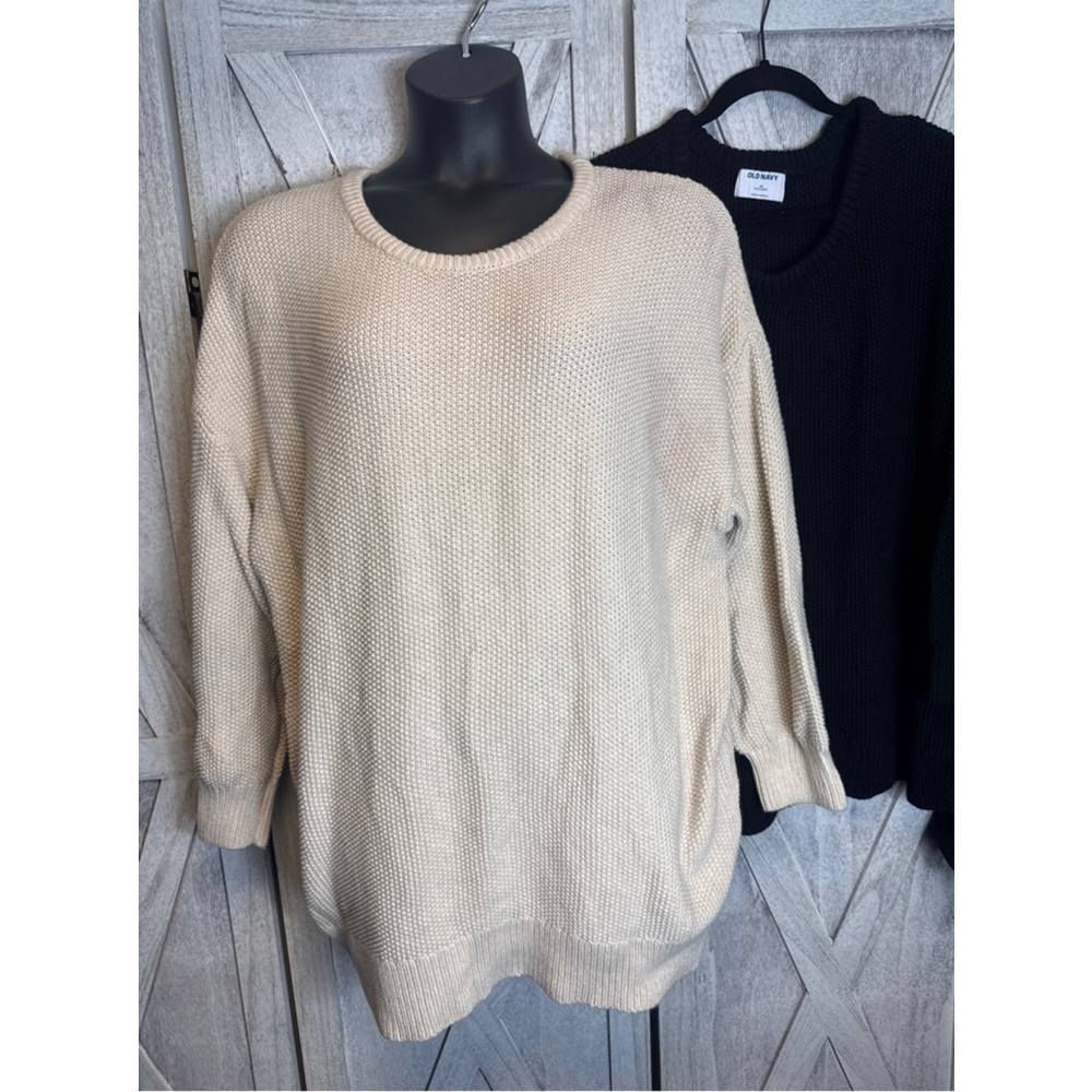 2 Women's Old Navy Crew Neck Sweater 4X Beige and Black - Picture 1 of 7